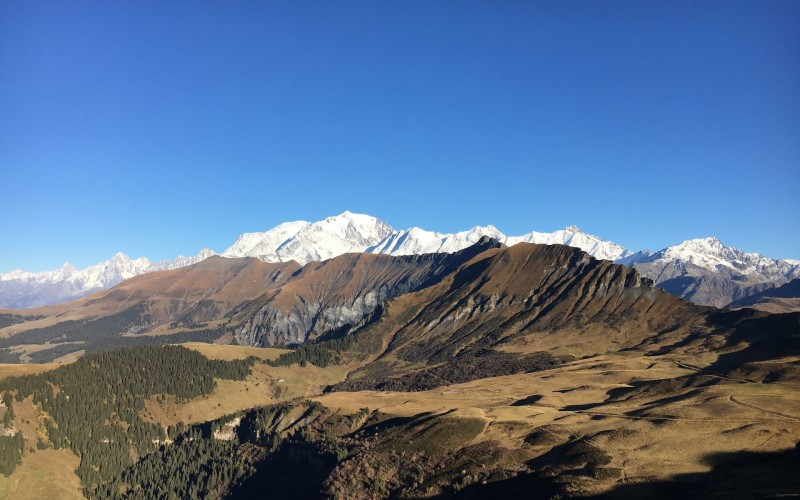 Route of the “Grande Alpes” in Thyez 